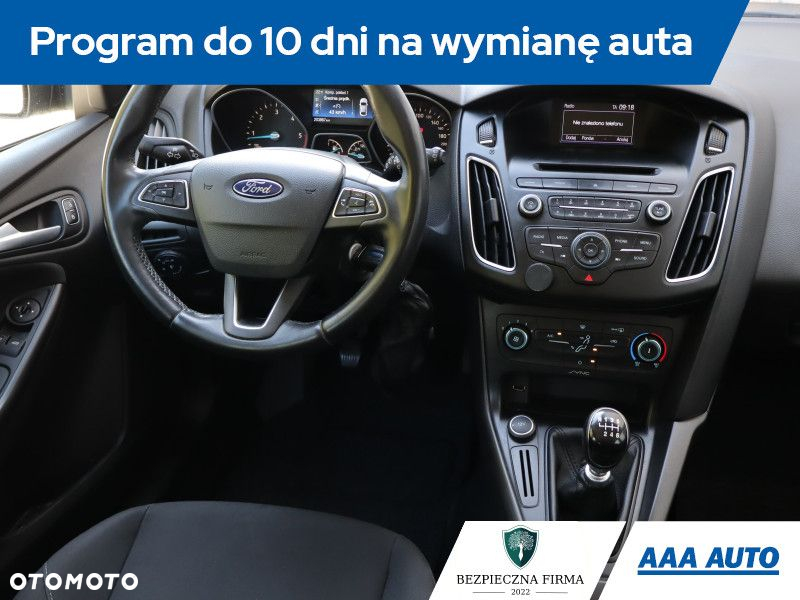 Ford Focus - 8