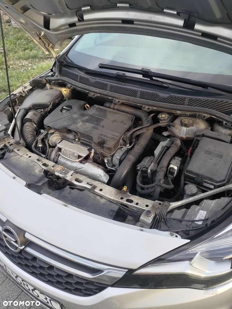 Opel Astra 1.4 T Dynamic - 9