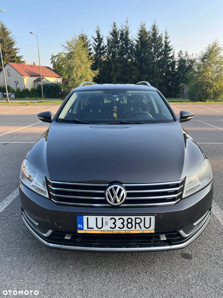 Volkswagen Passat 1.6 TDI Comfortline - 11