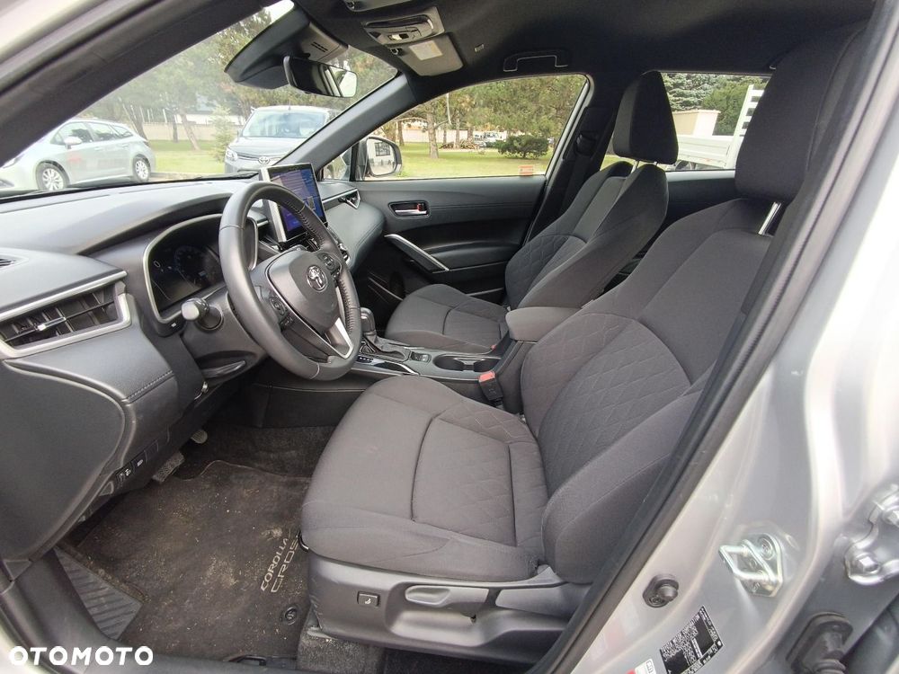 Toyota Corolla Cross - 8