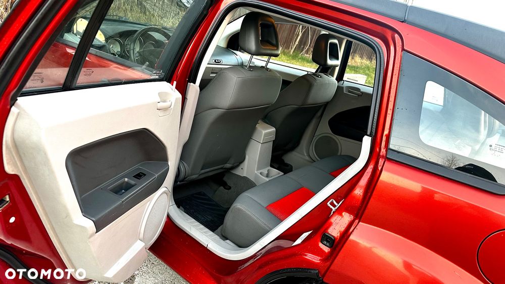 Dodge Caliber 1.8 SE - 11
