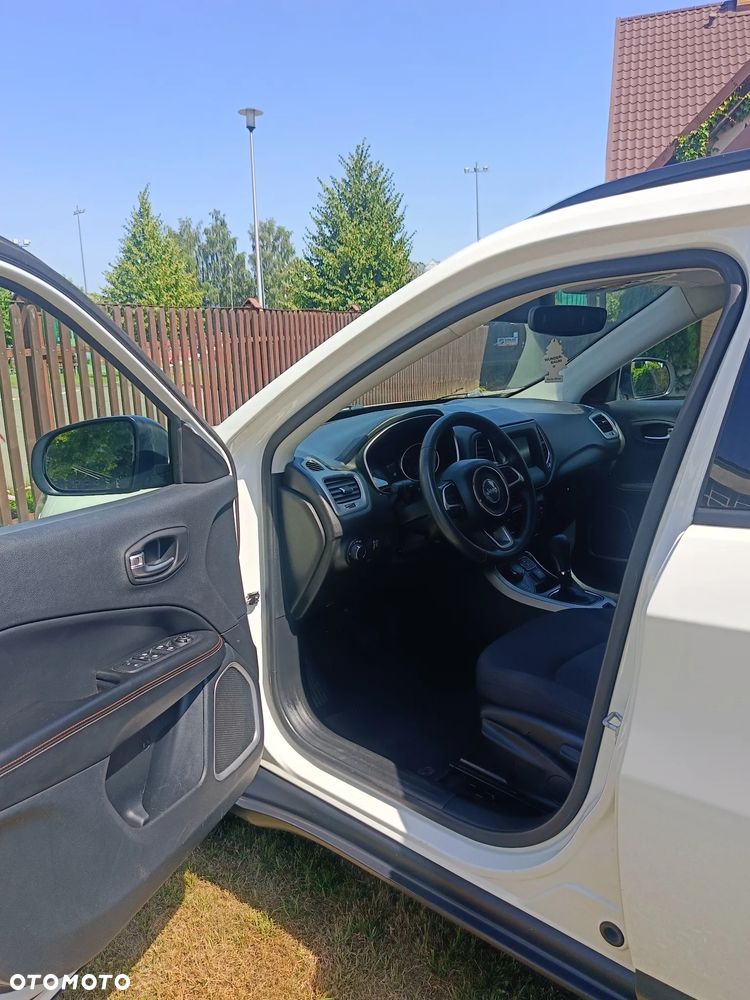 Jeep Compass - 8