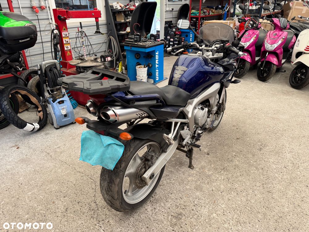 Yamaha FZ6 - 7