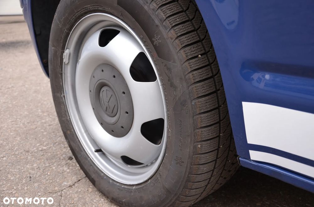 Volkswagen Caravelle - 27