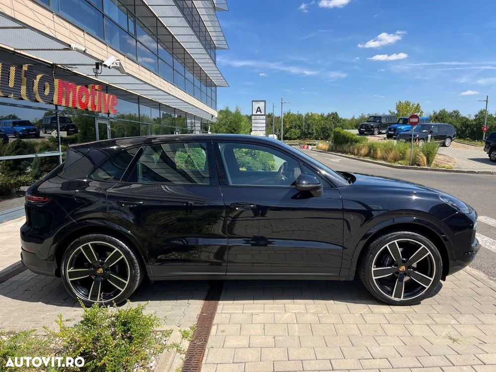 Porsche Cayenne - 7