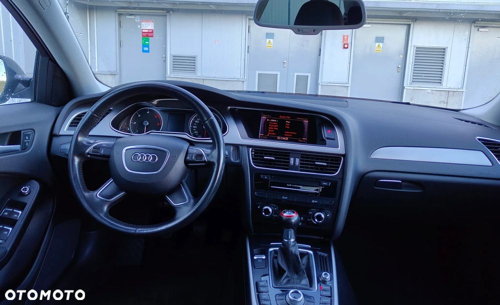 Audi A4 Avant 2.0 TDI DPF S line Sportpaket - 15