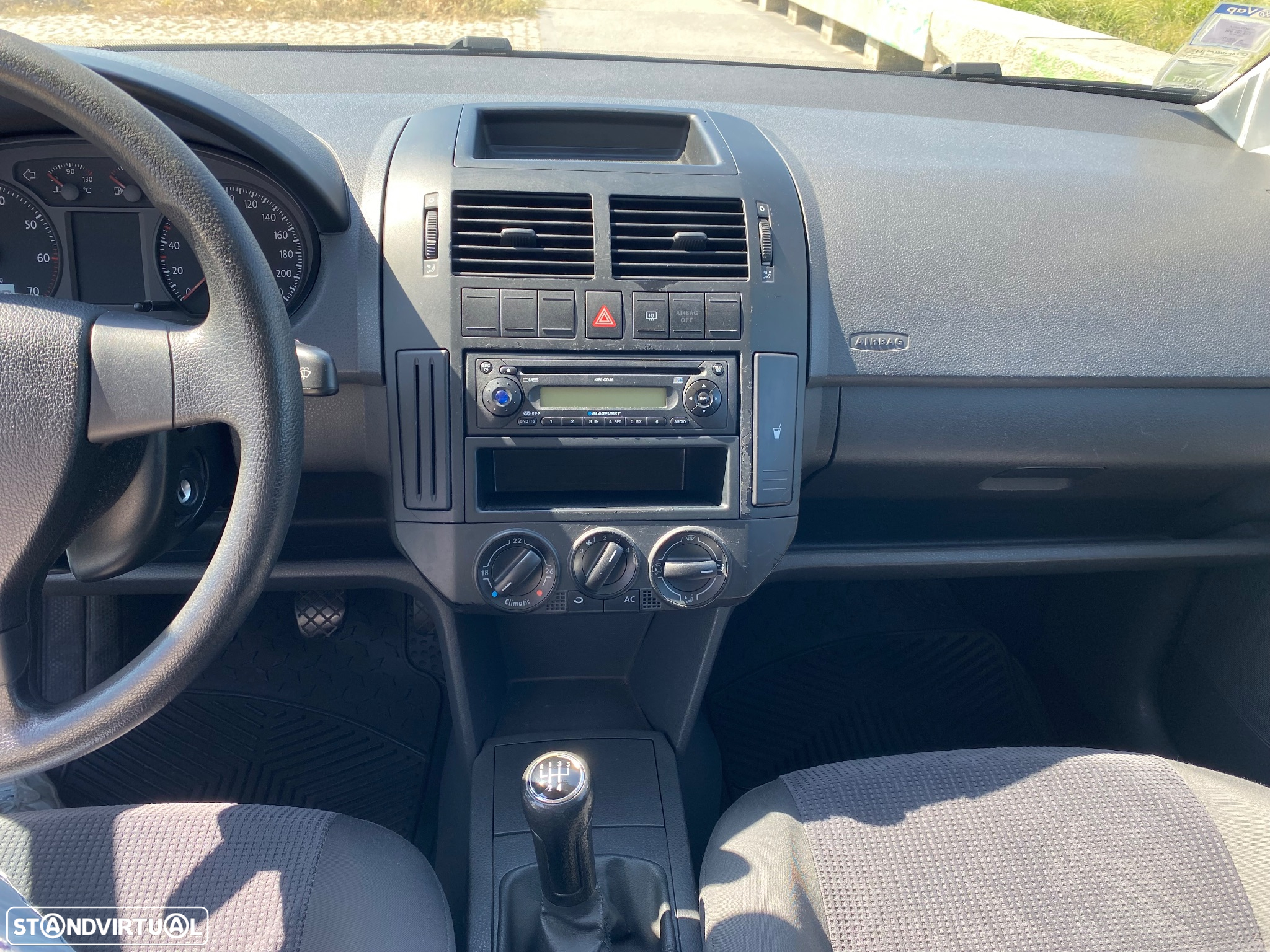 VW Polo 1.2 Confortline - 18