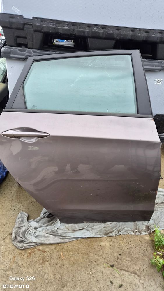 Drzwi prawe tył tylne Hyundai i30 II 2014r NSW kombi