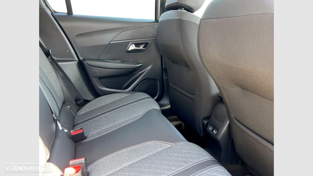 Peugeot 208 1.2 Hybrid Allure e-DCS6 - 18