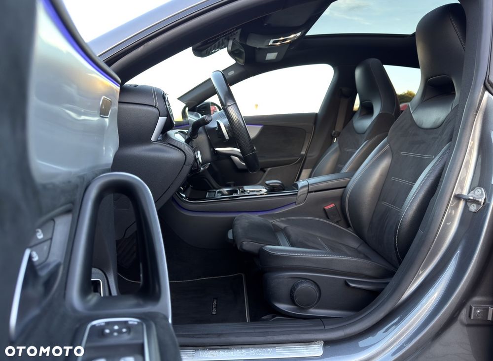 Mercedes-Benz CLA 250 e 8G-DCT AMG Line Advanced Plus - 37