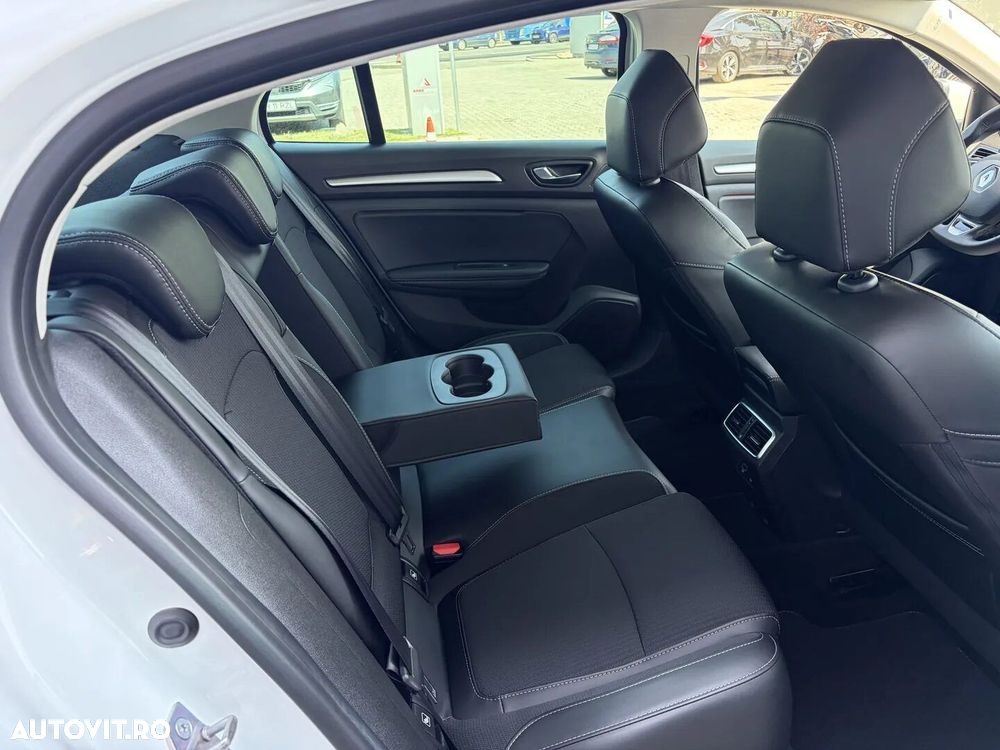 Renault Megane - 13