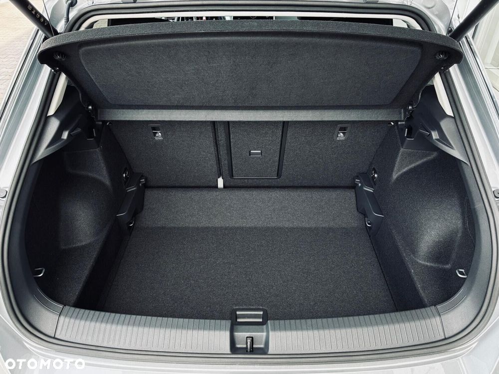Volkswagen T-Roc - 24