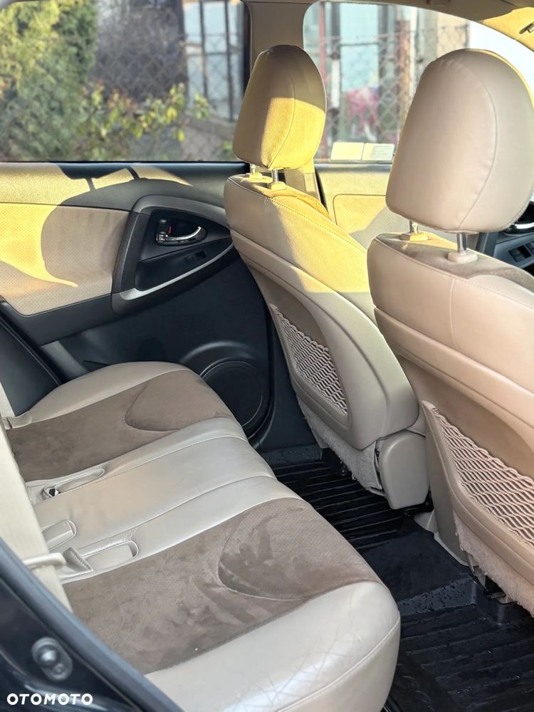 Toyota RAV4 2.0 VVT-i Premium MS - 9