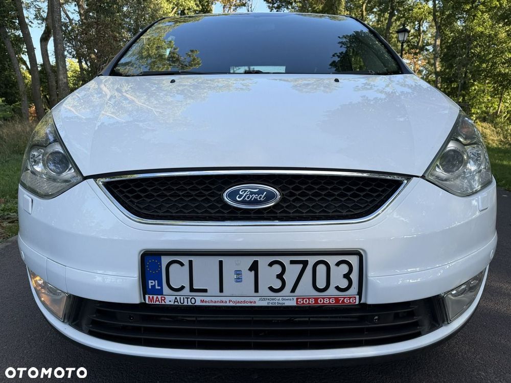 Ford Galaxy - 16