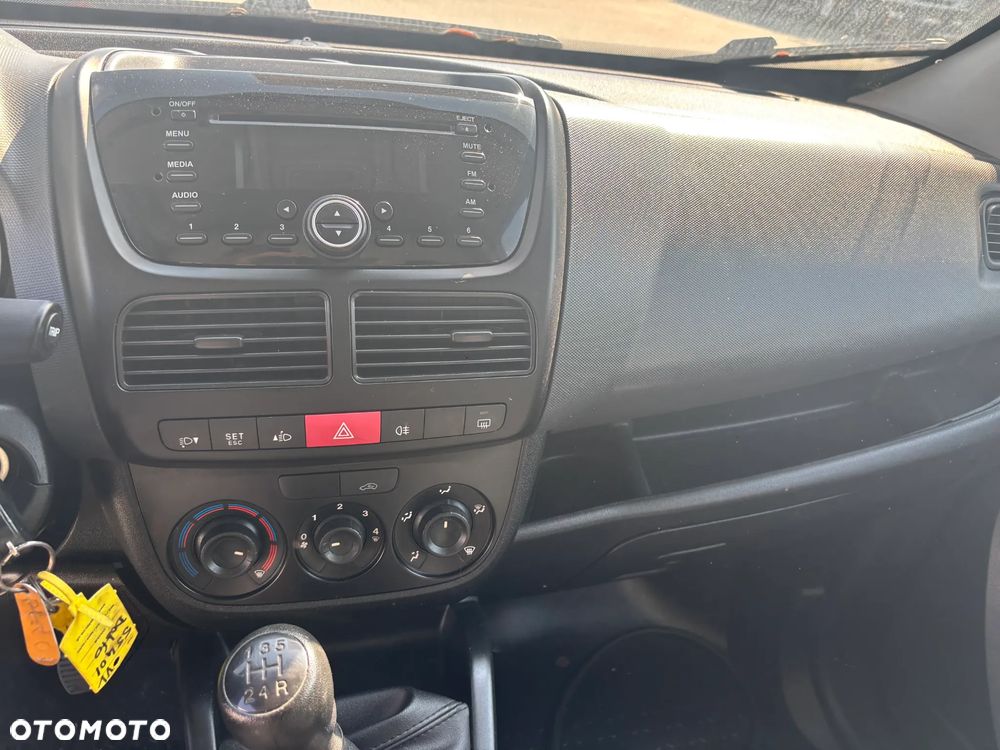 Fiat DOBLO 1.3 - 8