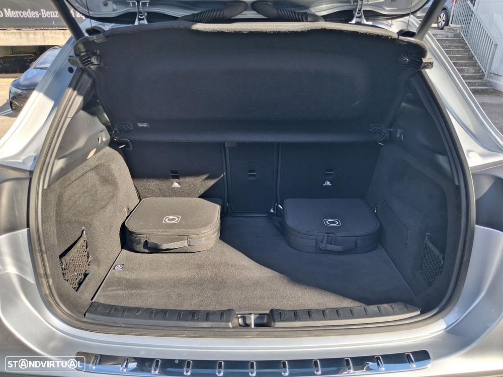 Mercedes-Benz GLA 250 e AMG Line - 14