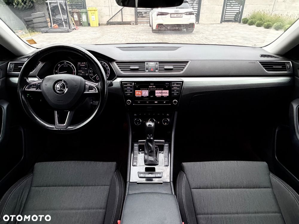 Skoda Superb 2.0 TDI Ambition DSG - 16