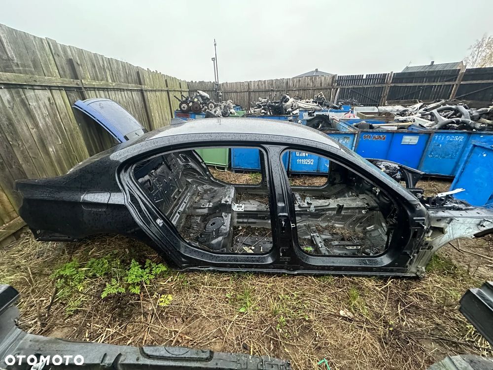 BMW 7 F02 ĆWIARTKA WANNA BŁOTNIK PRAWY TYŁ - 1