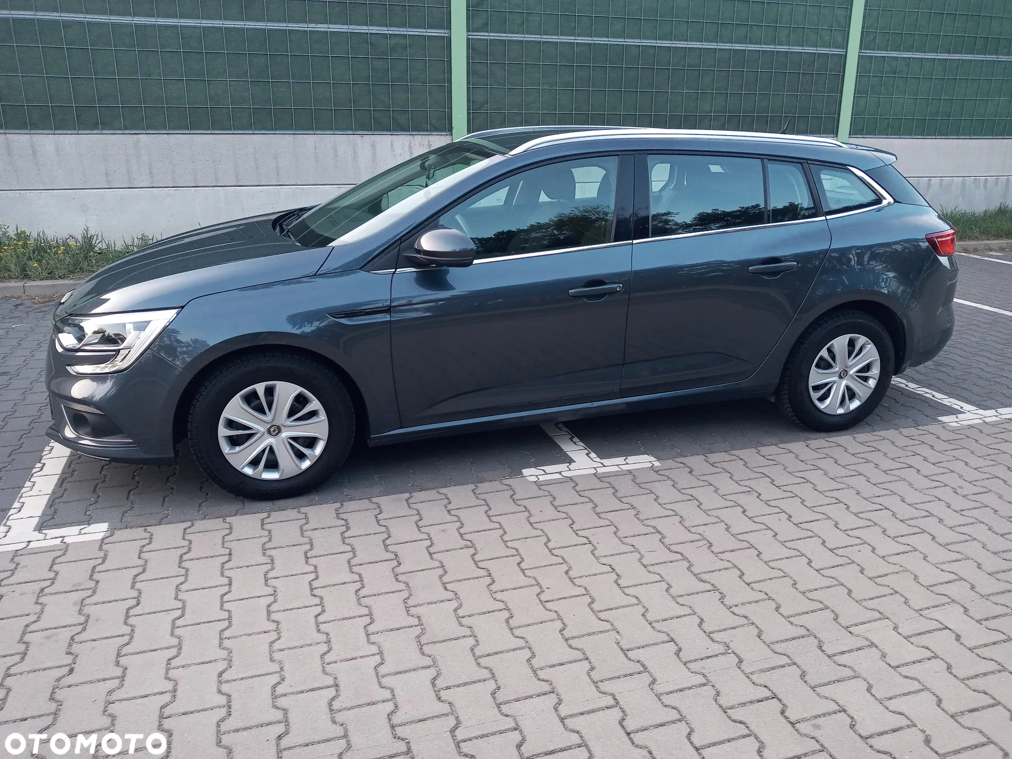 Renault Megane 1.3 TCe FAP Business - 10
