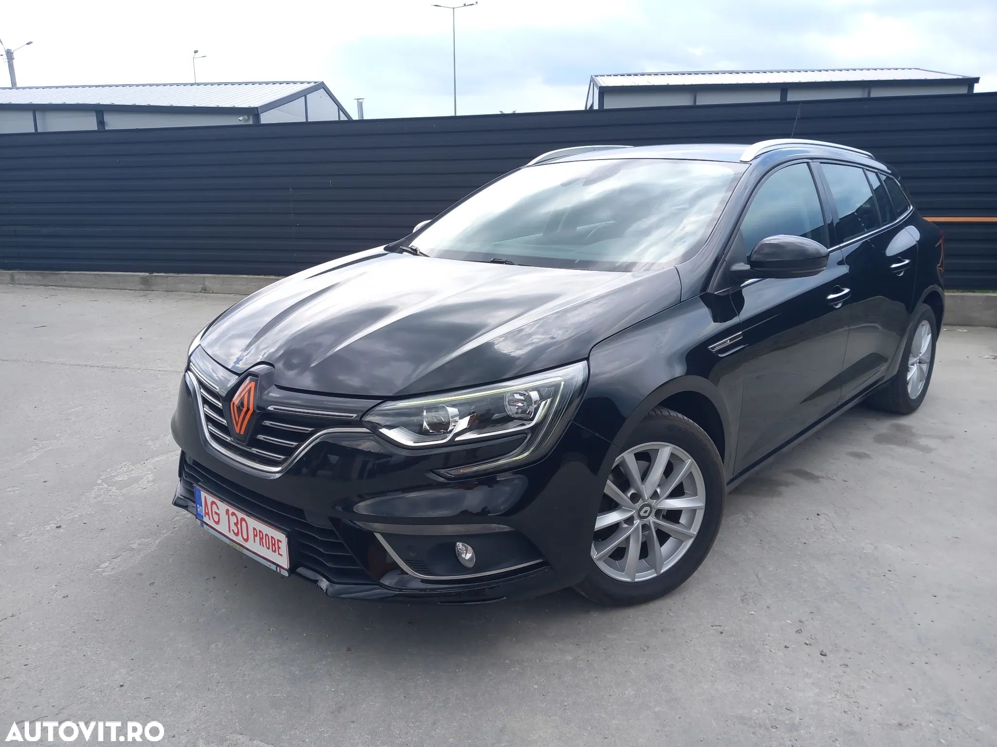 Renault Megane ENERGY dCi 110 EDC INTENS - 1