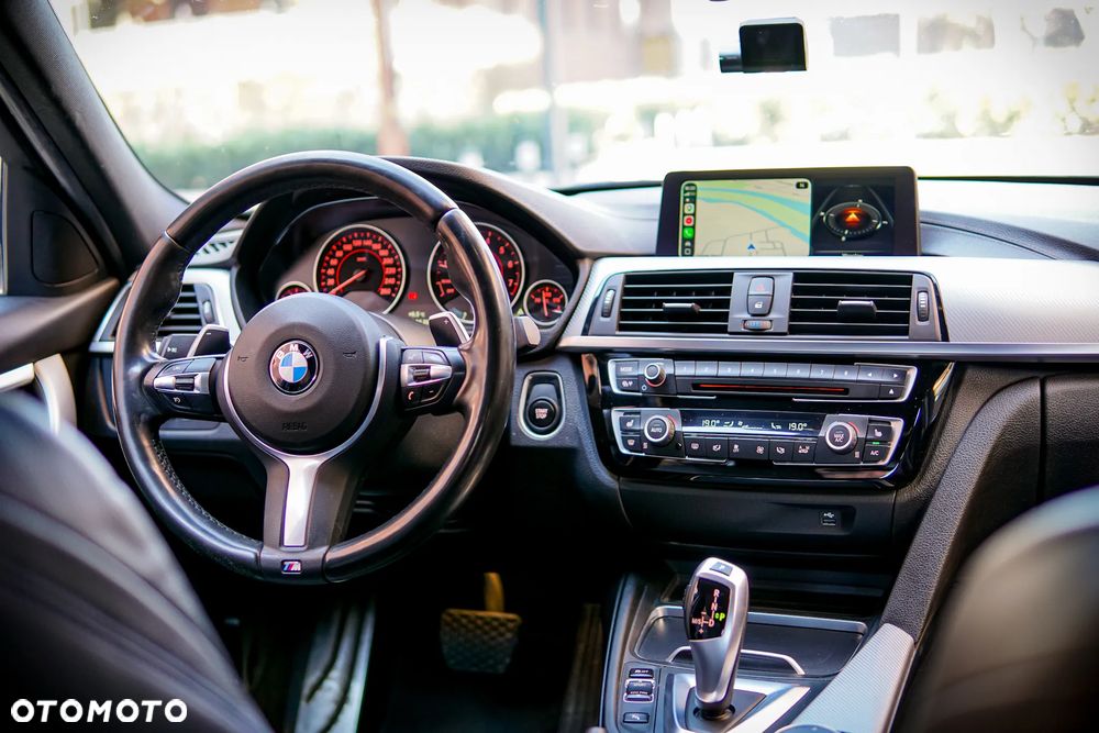 BMW Seria 3 330e iPerformance Advantage - 14