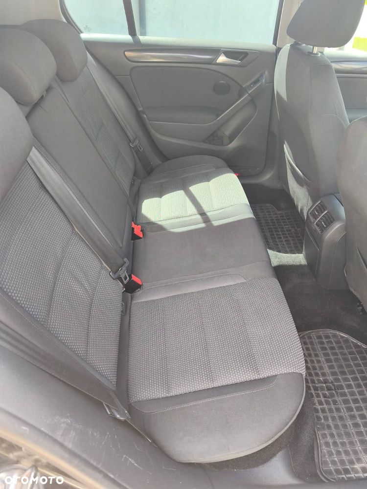 Volkswagen Golf 1.6 Comfortline - 10