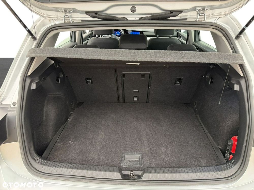 Volkswagen Golf 2.0 TDI Life - 12
