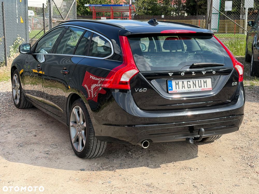 Volvo V60 D3 Drive-E Momentum - 34