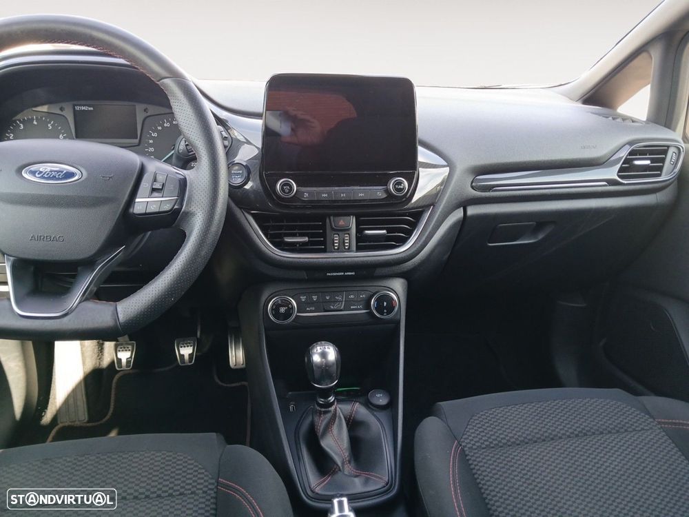 Ford Fiesta 1.0 EcoBoost ST-Line — fotografia 11
