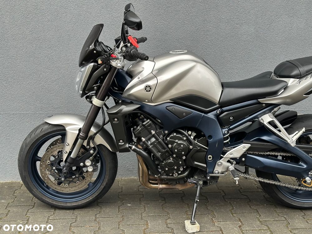 Yamaha FZ - 7