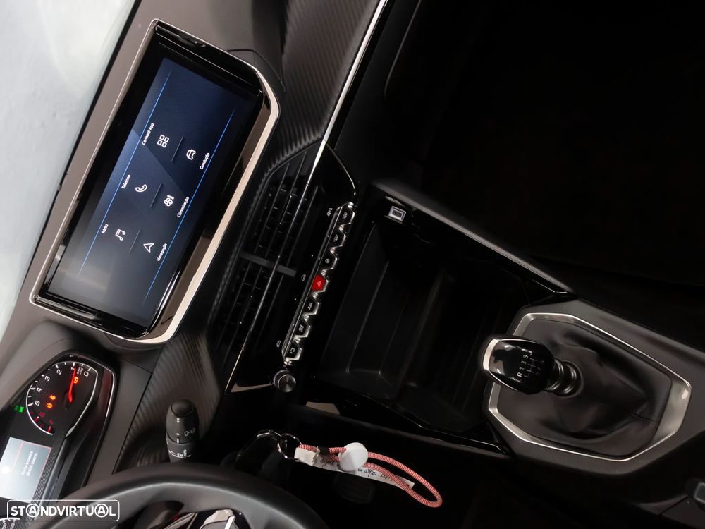 Peugeot 2008 1.2 PureTech Style - 24