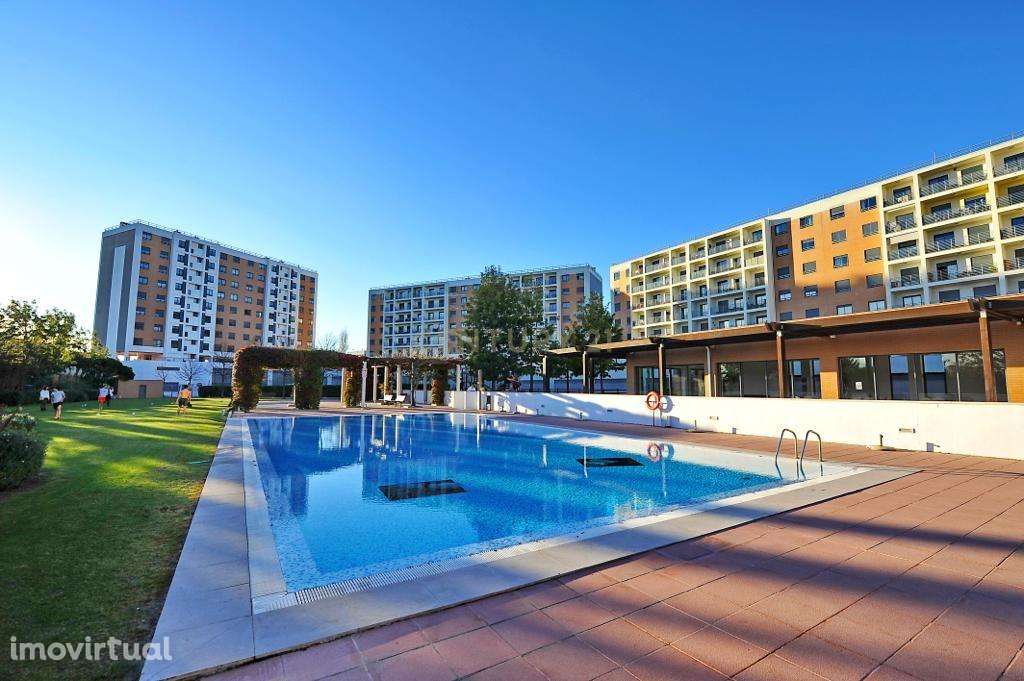 T3 Arrendamento Condomínio com piscina em Carnaxide - Grande imagem: 3/37