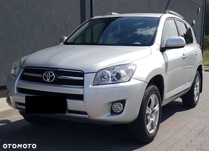 Toyota RAV4 - 1