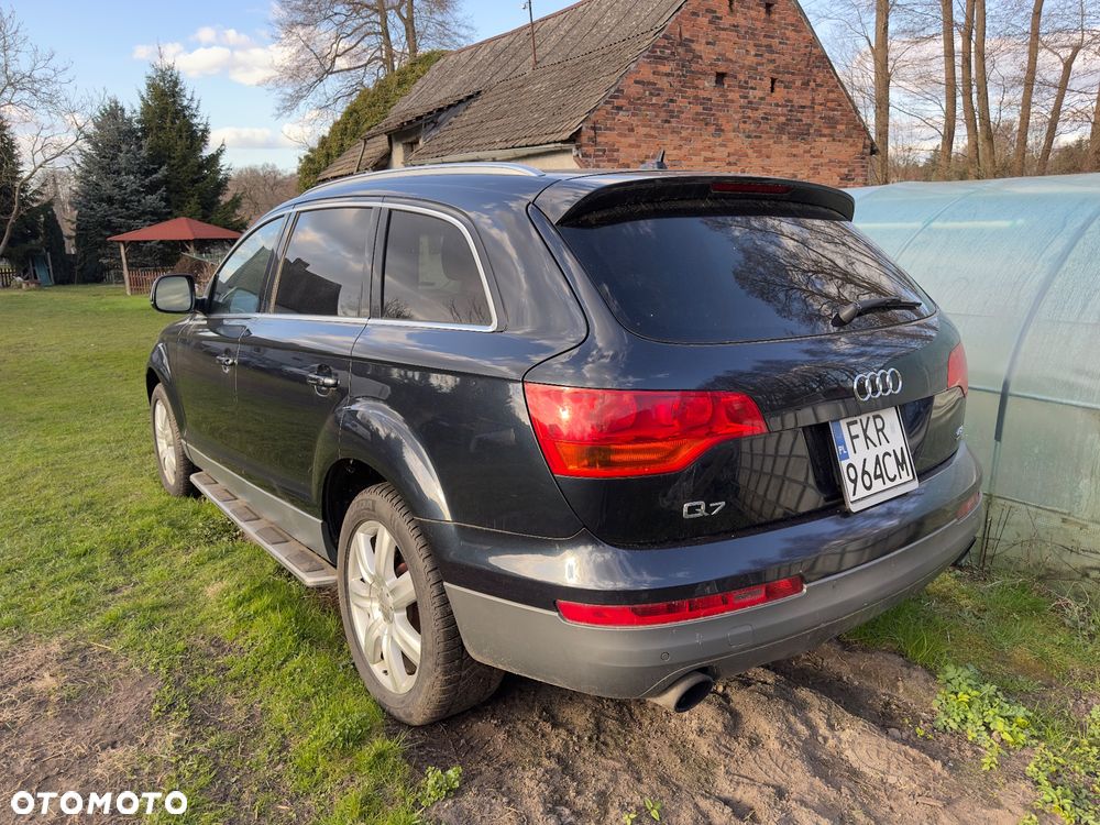 Audi Q7 - 4