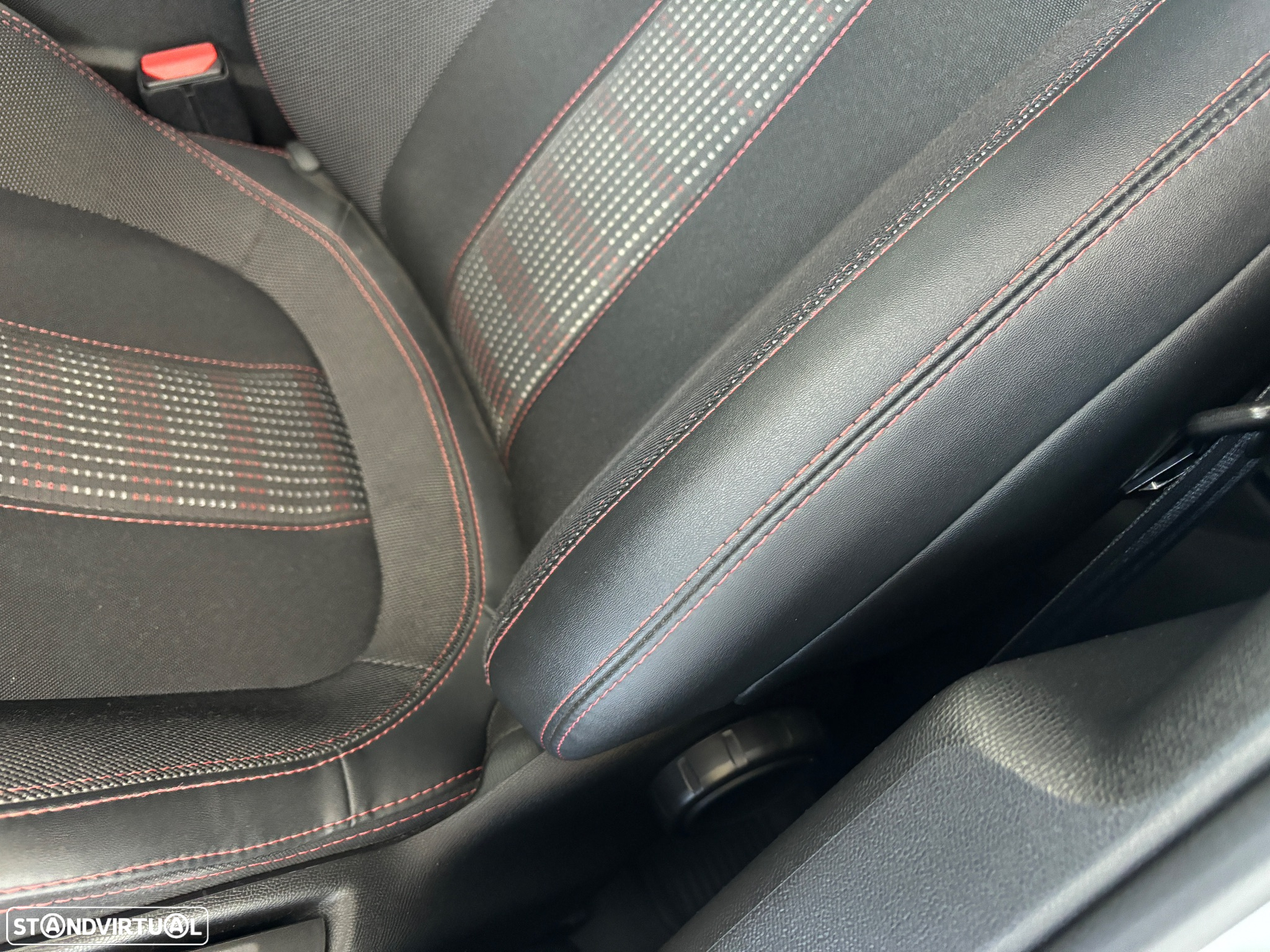Peugeot 308 1.5 BlueHDi GT Line EAT8 - 13