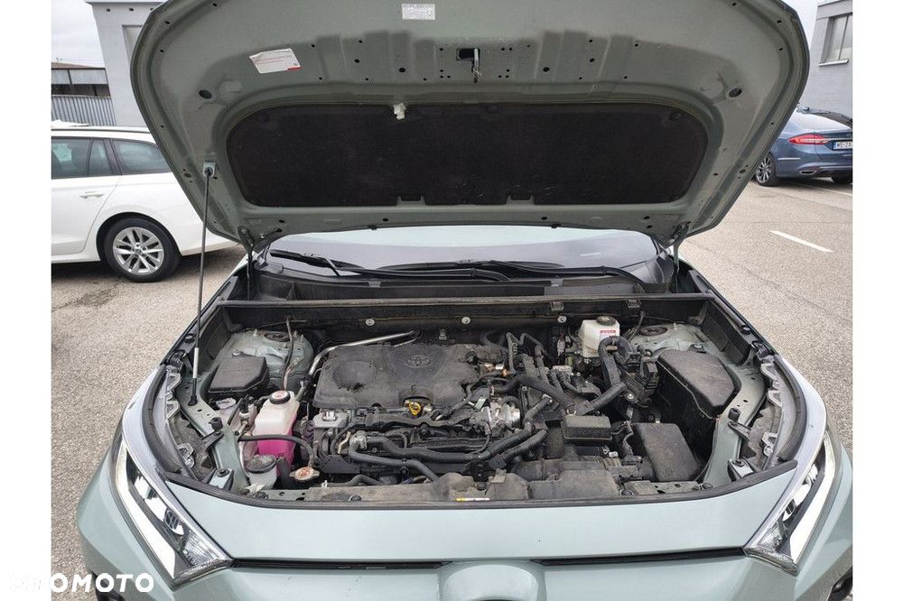 Toyota RAV4 - 12