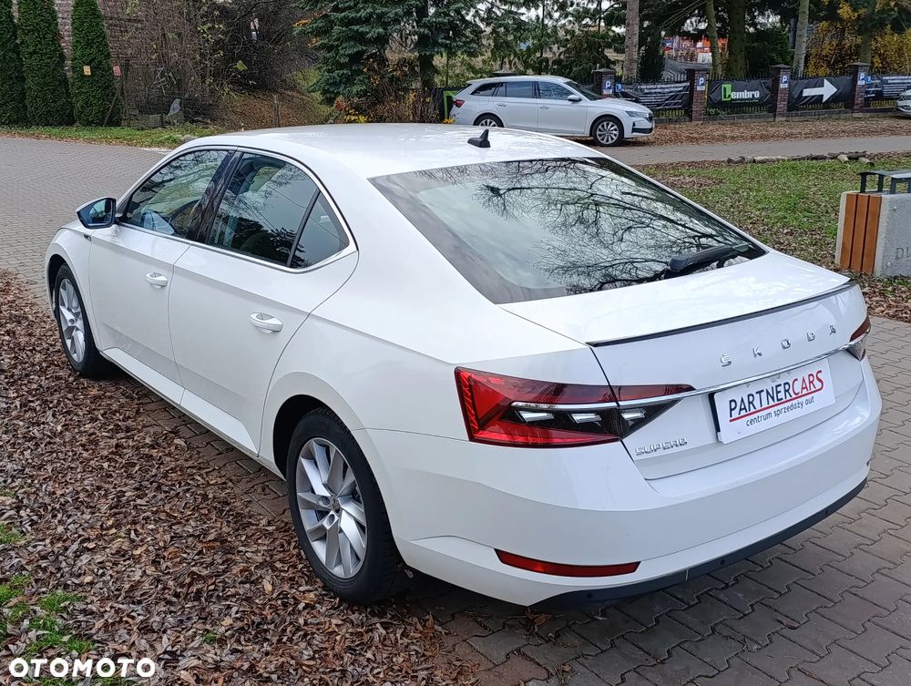 Skoda Superb 1.5 TSI ACT Ambition - 4