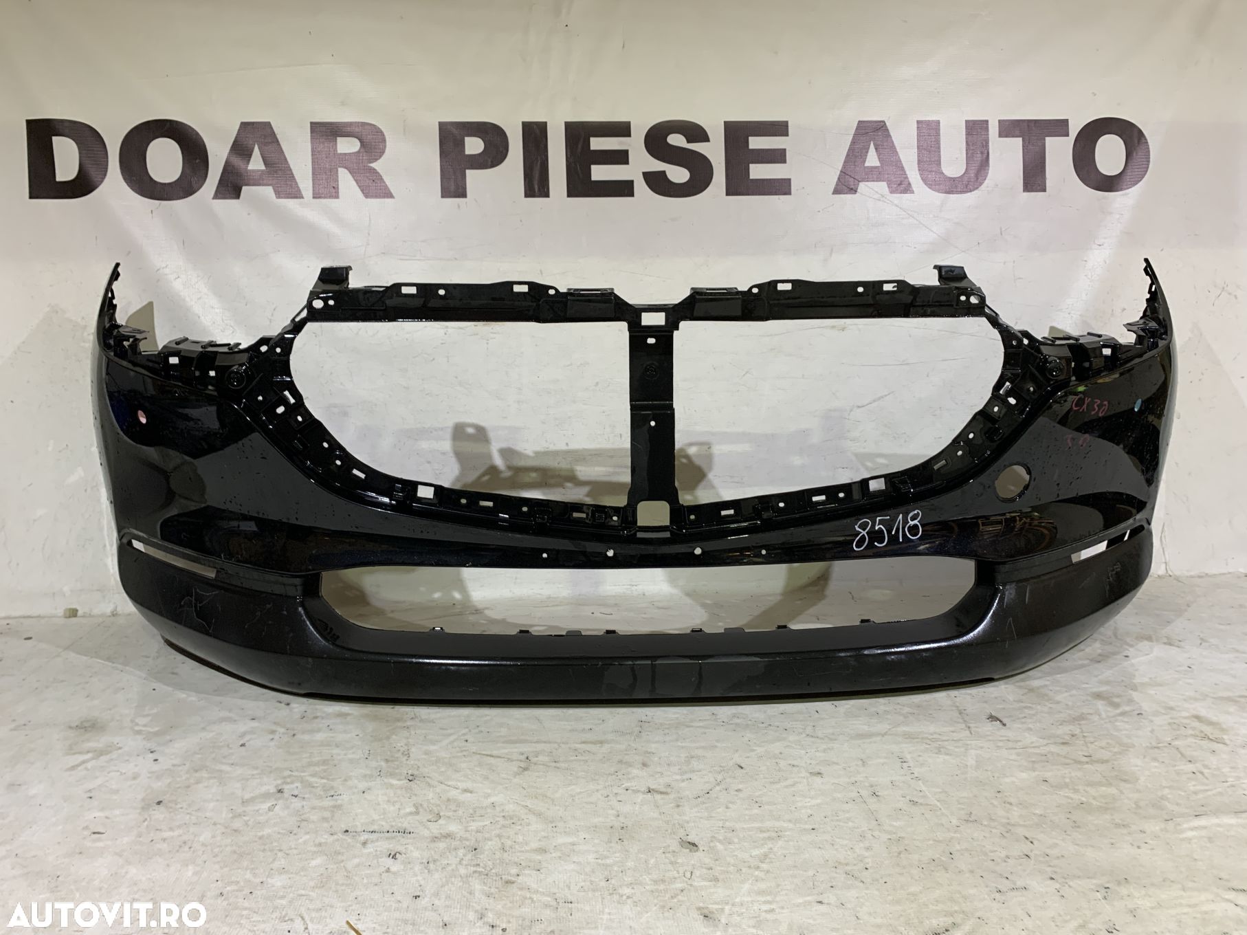 Bara fata Mazda CX30, 2019, 2020, 2021, 2022, 2023, 2024, cod origine OE DFR5-50031, cu gauri pentru senzori de parcare (4). In stare foarte buna. - 1