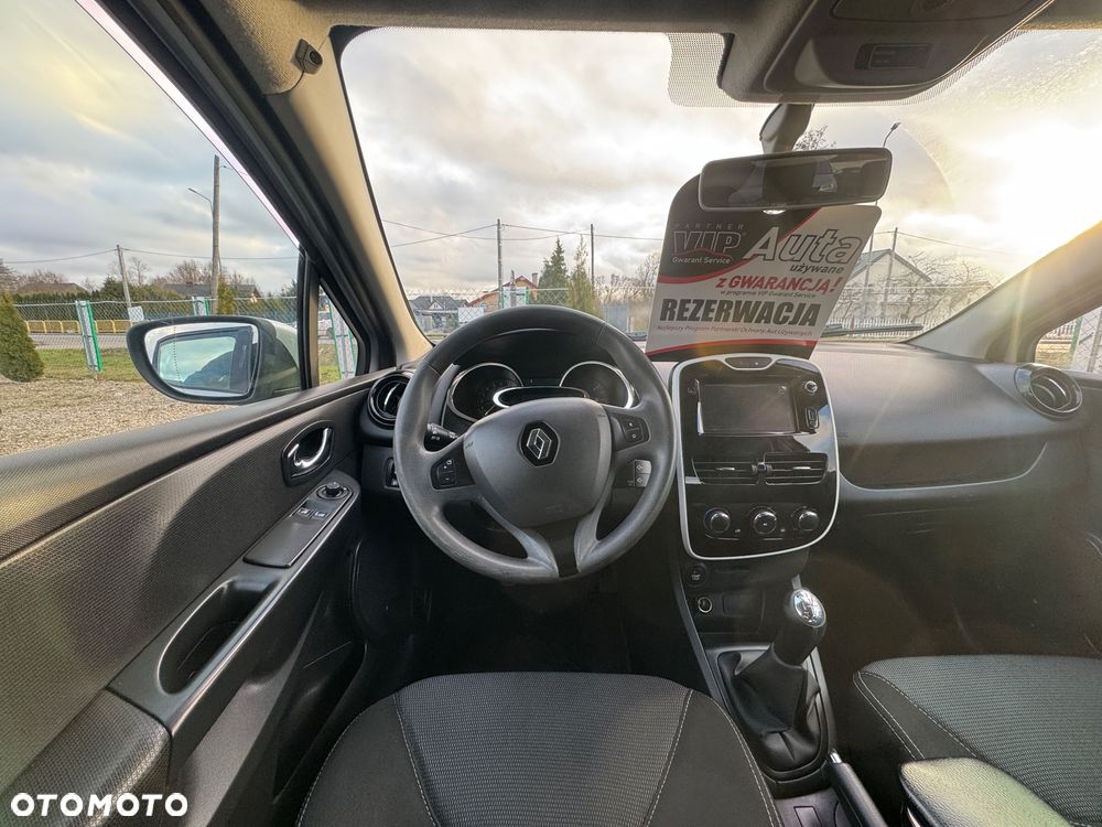 Renault Clio 1.2 16V 75 LIMITED - 17