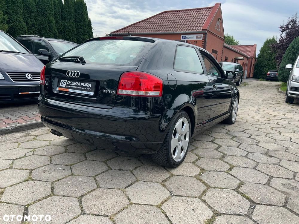 Audi A3 3-drzwiowe 1.9 TDI DPF S Line Sportpaket plus - 25
