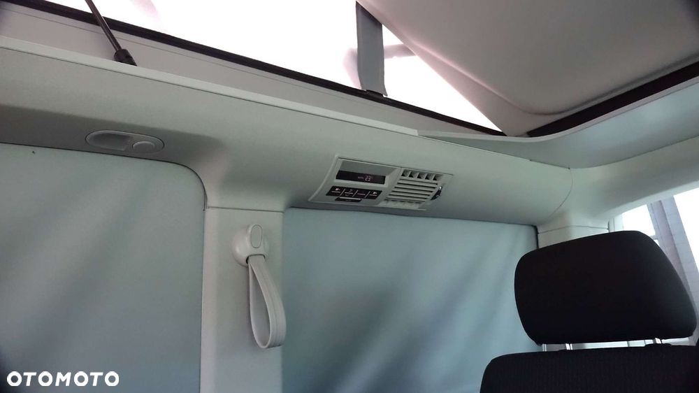 Volkswagen California - 37