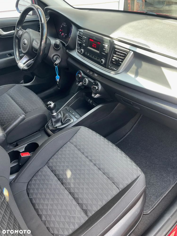 Kia Rio 1.2 L - 13