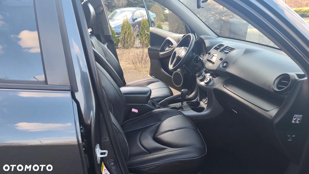 Toyota RAV4 2.0 4x4 Automatik Executive - 18
