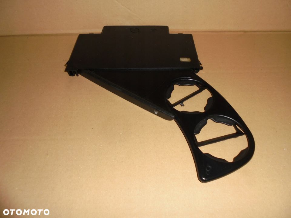 Uchwyt na kubki VW Passat B5 3B1858569 EUROPA - 2