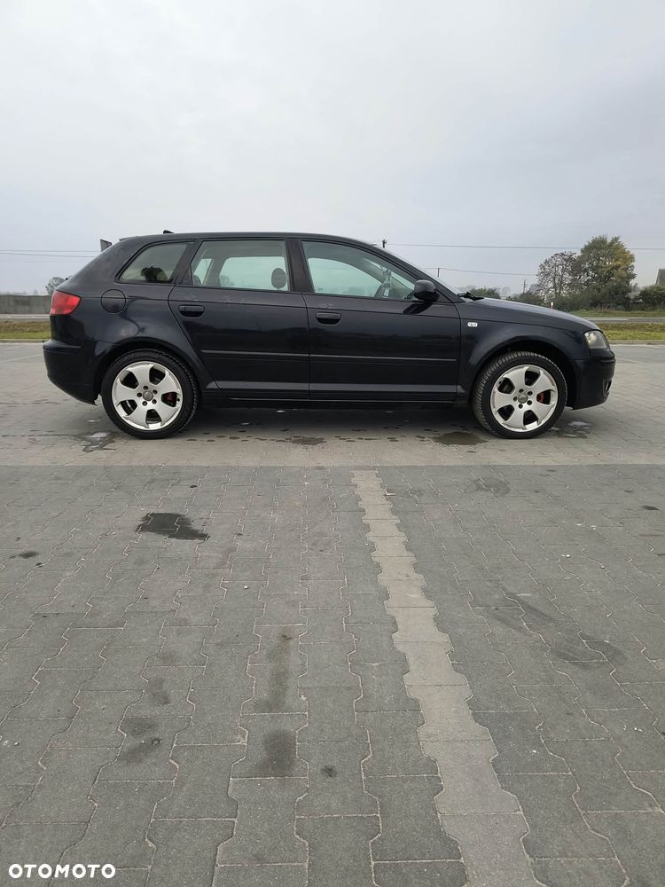 Audi A3 Sportback - 4