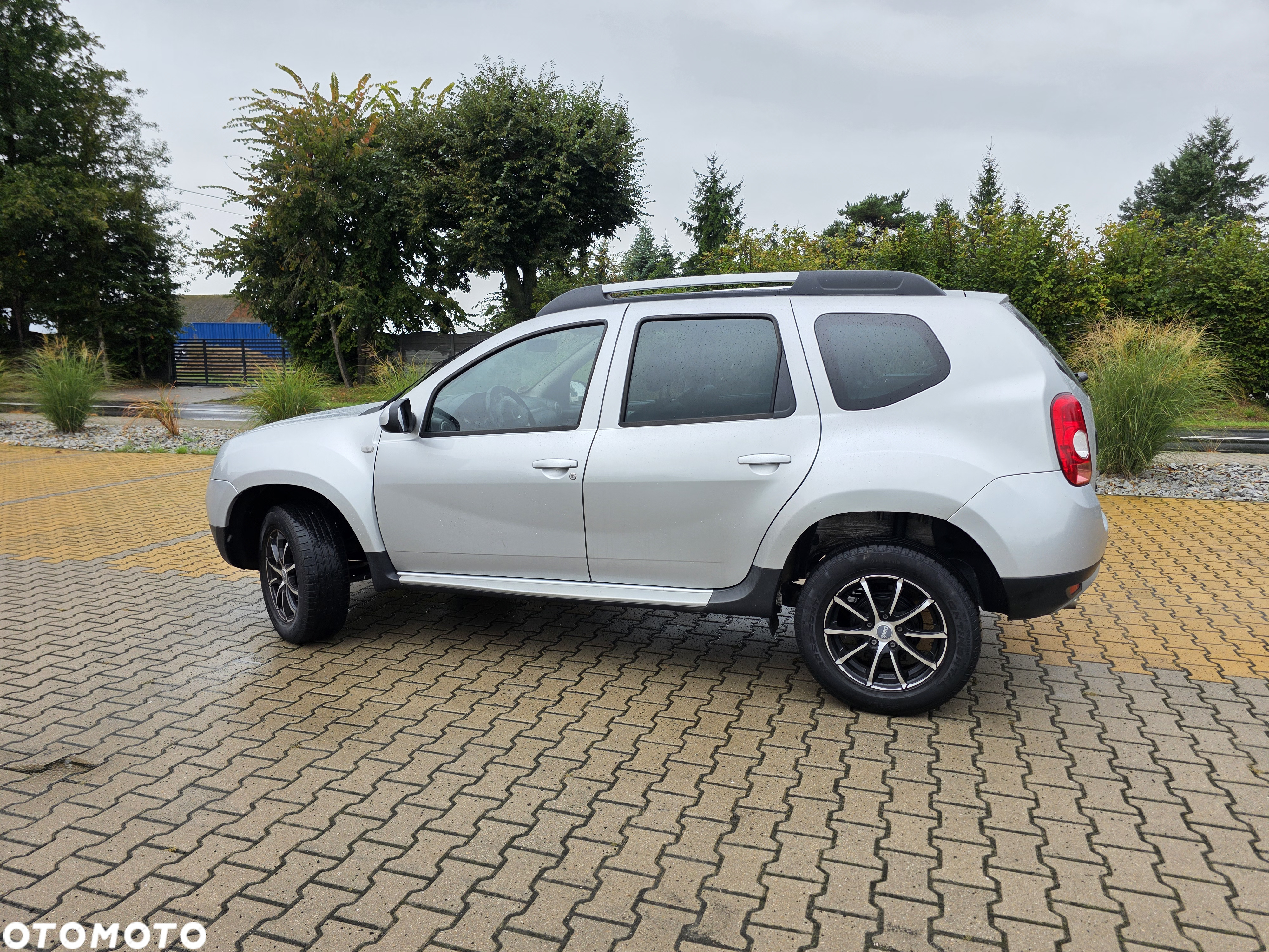 Dacia Duster 1.6 SCe Ambiance S&S - 9