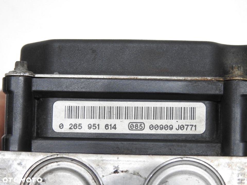POMPA HAMULCOWA ABS ESP MERCEDES W212 2.2 CDI - 11