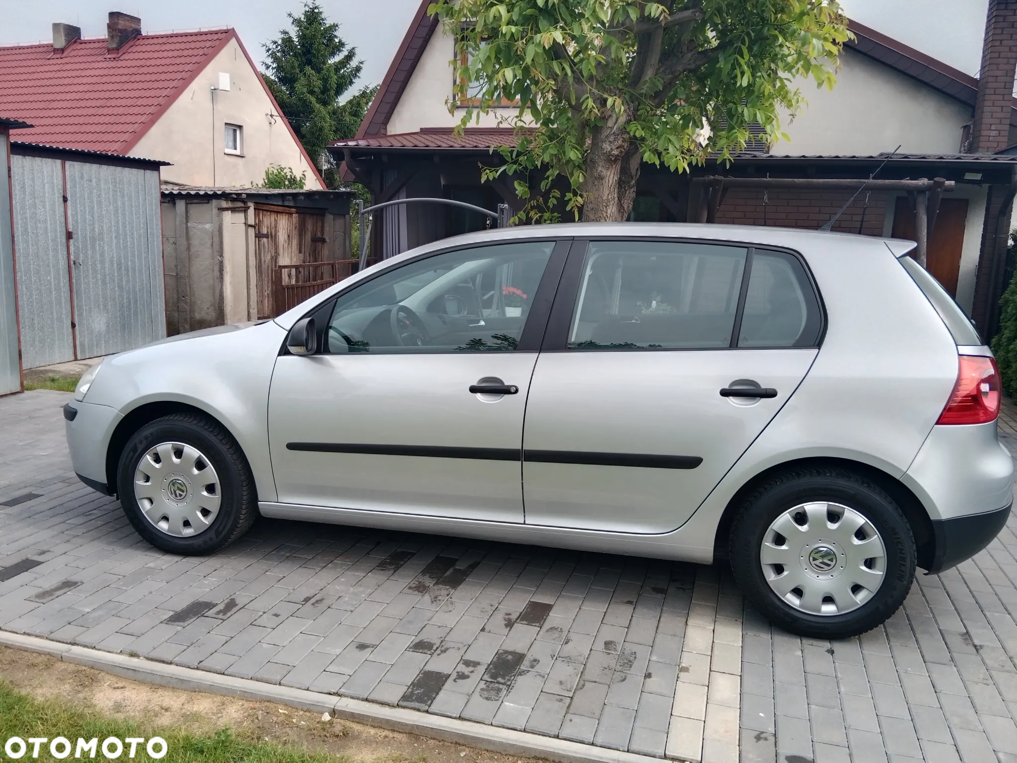 Volkswagen Golf - 2