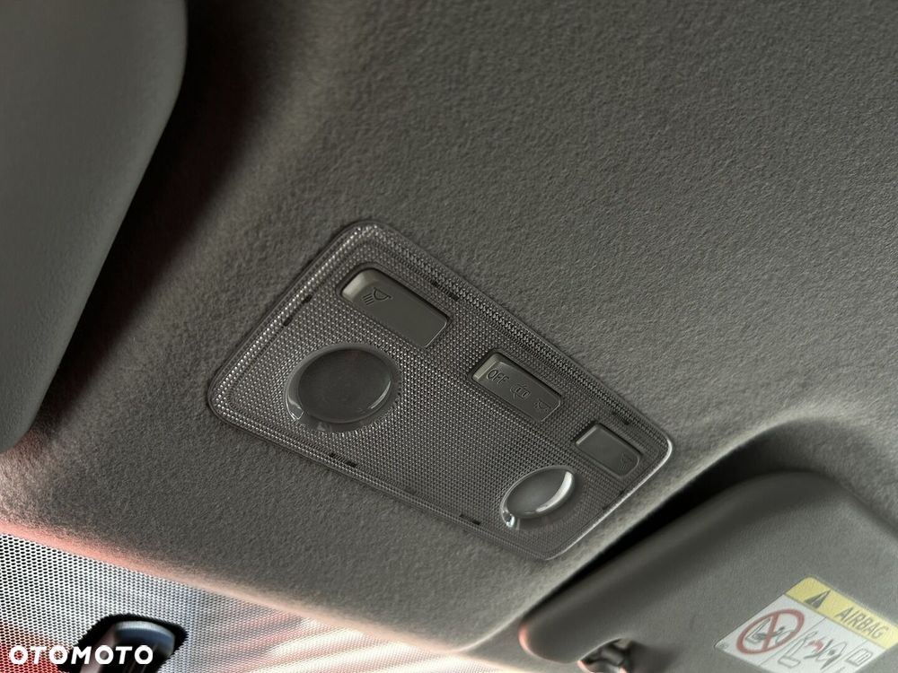 Toyota Yaris 1.33 Premium EU6 - 38