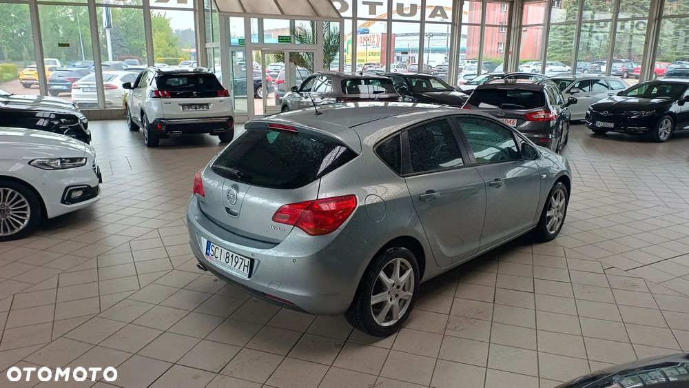 Opel Astra 1.4 T Enjoy - 14